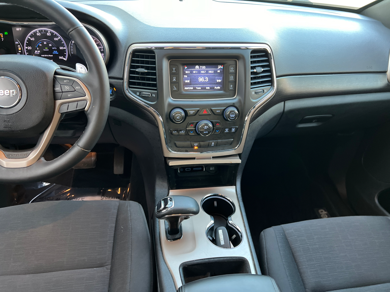 2014 Jeep Grand Cherokee Laredo 17