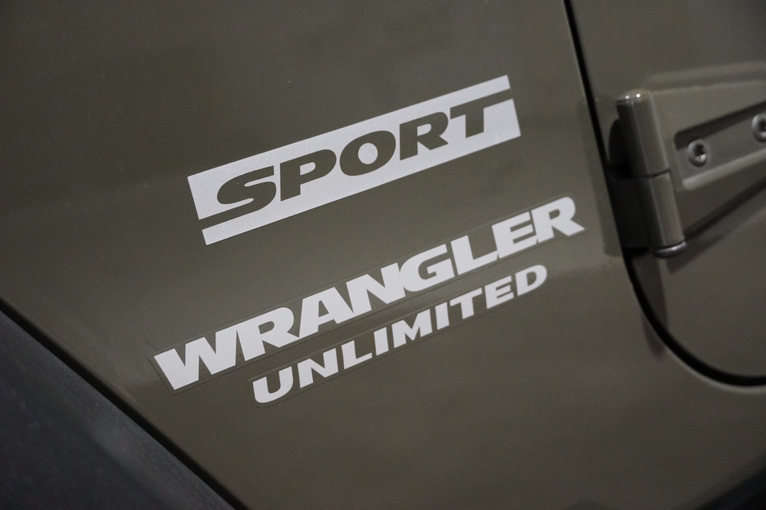 2015 Jeep Wrangler Unlimited Sport 11