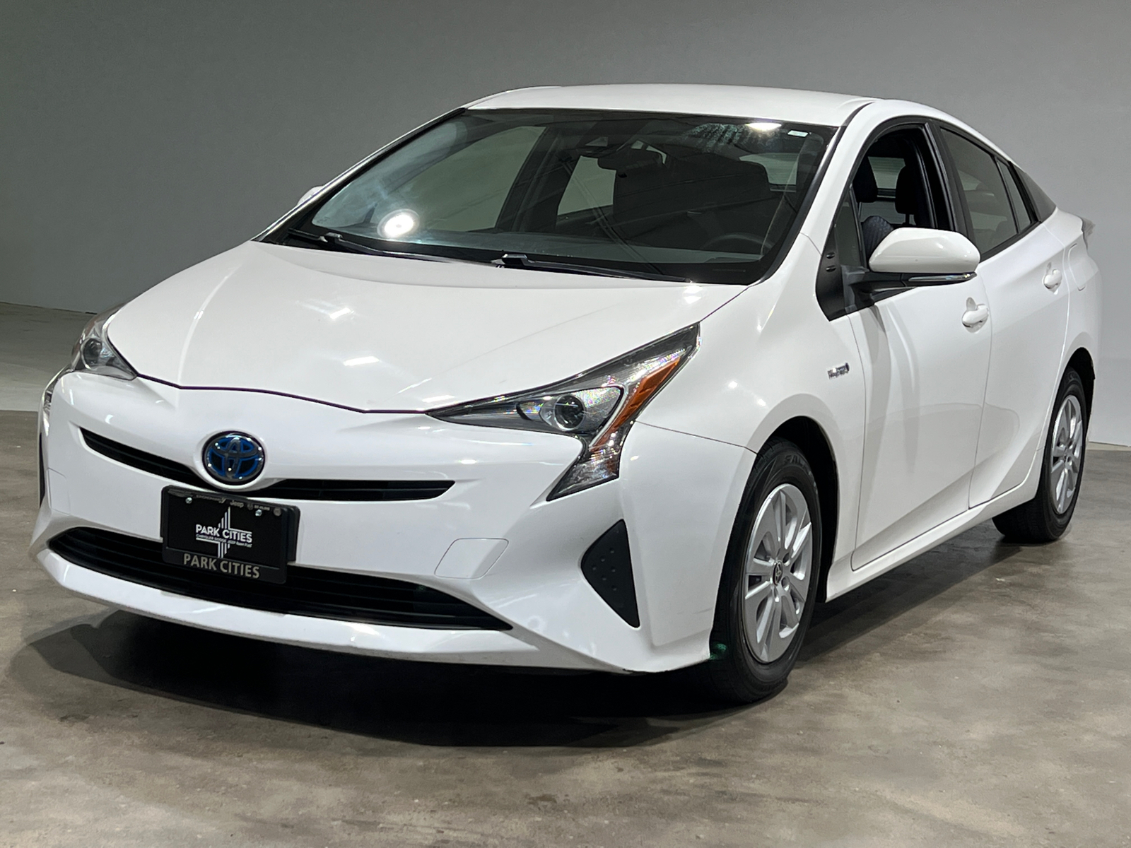 2017 Toyota Prius Two 3