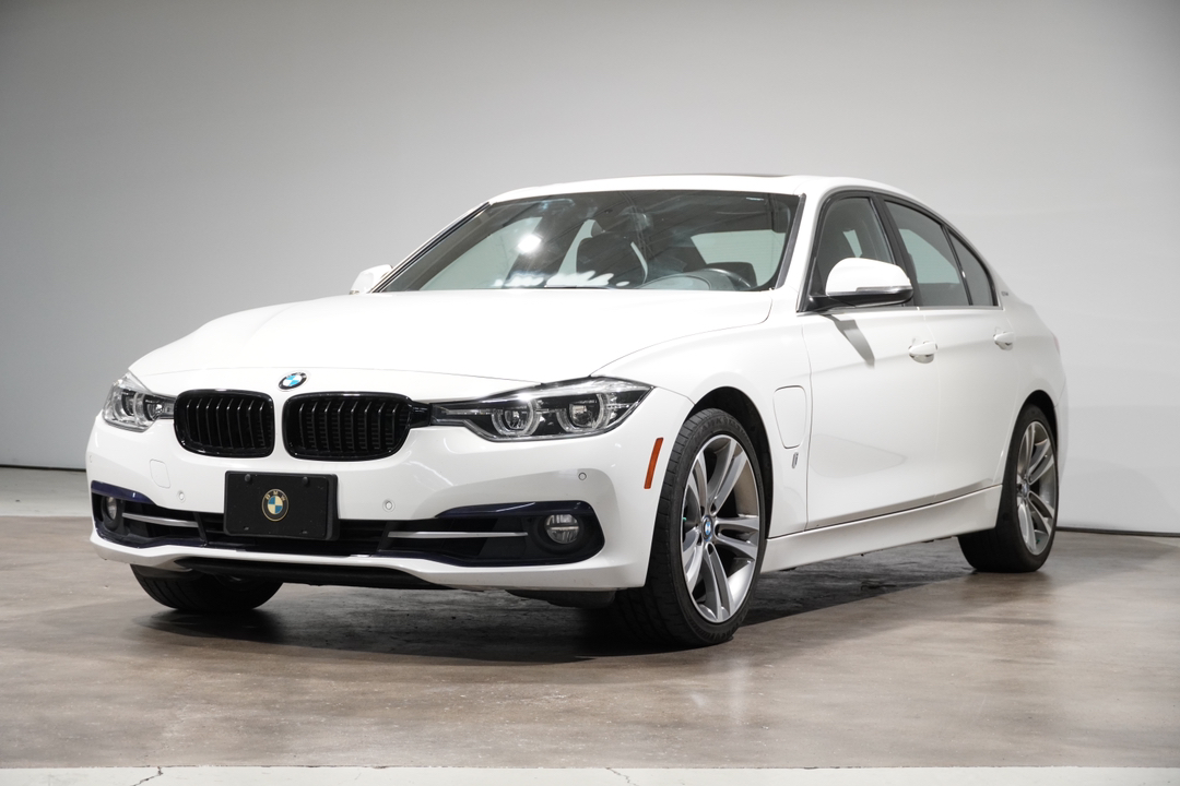 2017 BMW 3 Series 330e iPerformance 2