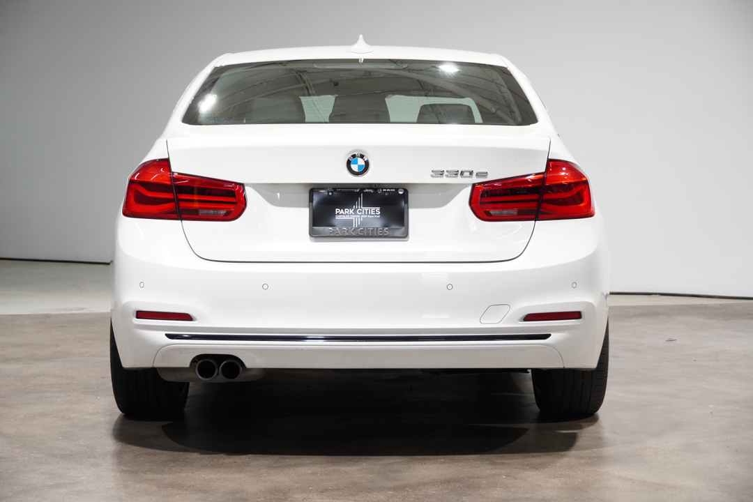 2017 BMW 3 Series 330e iPerformance 5