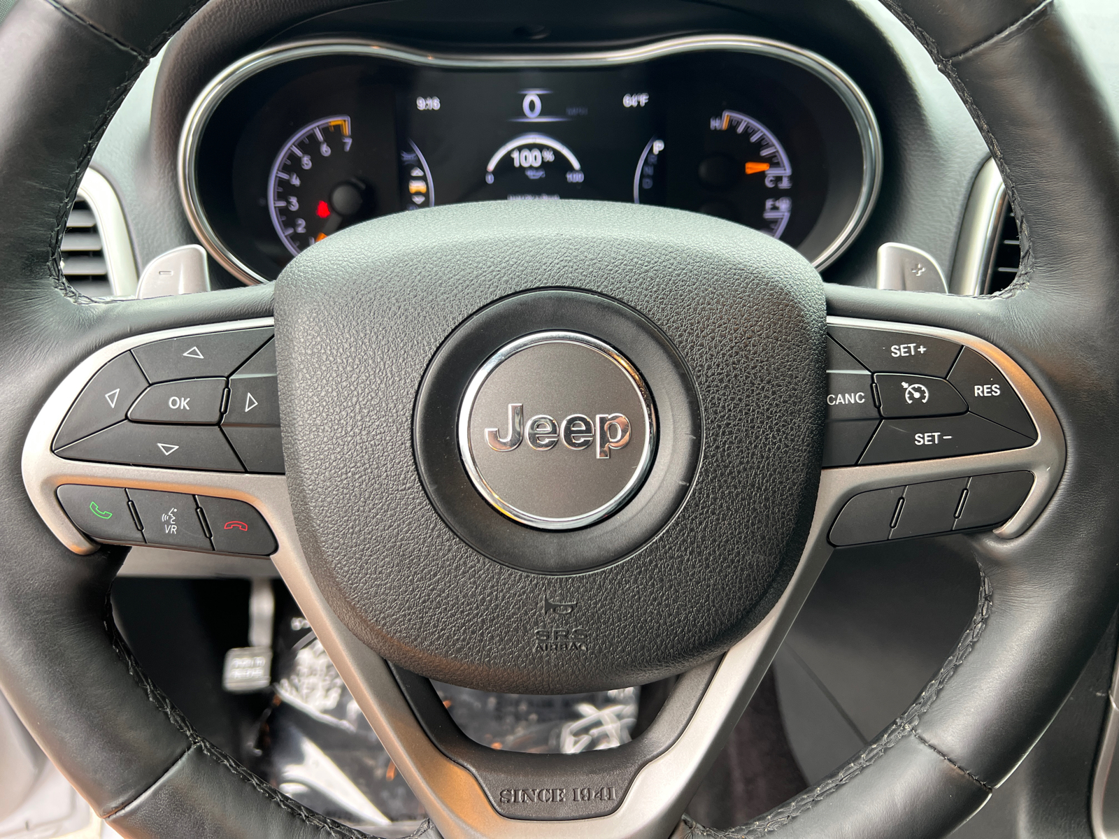 2017 Jeep Grand Cherokee Laredo 31