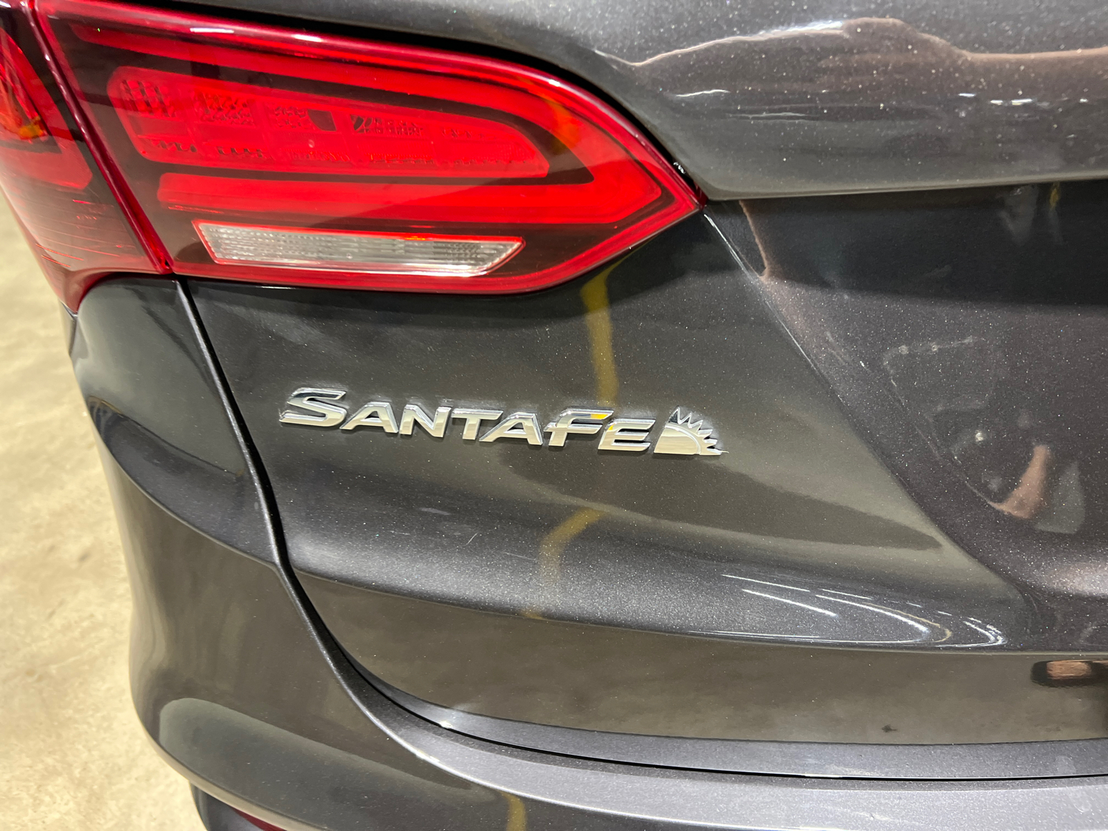 2017 Hyundai Santa Fe Sport 2.4 Base 8