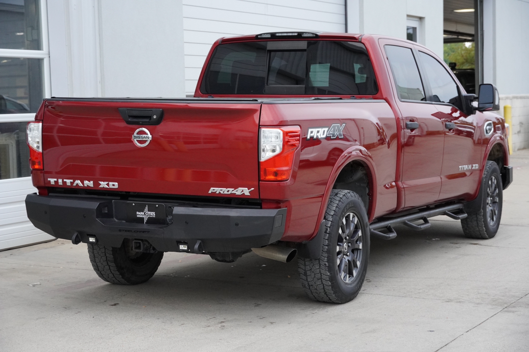 2017 Nissan Titan XD PRO-4X 8