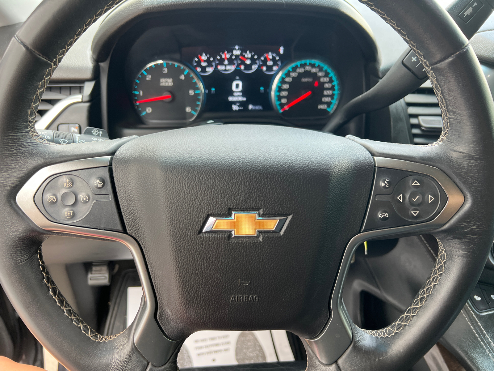 2017 Chevrolet Suburban LT 30