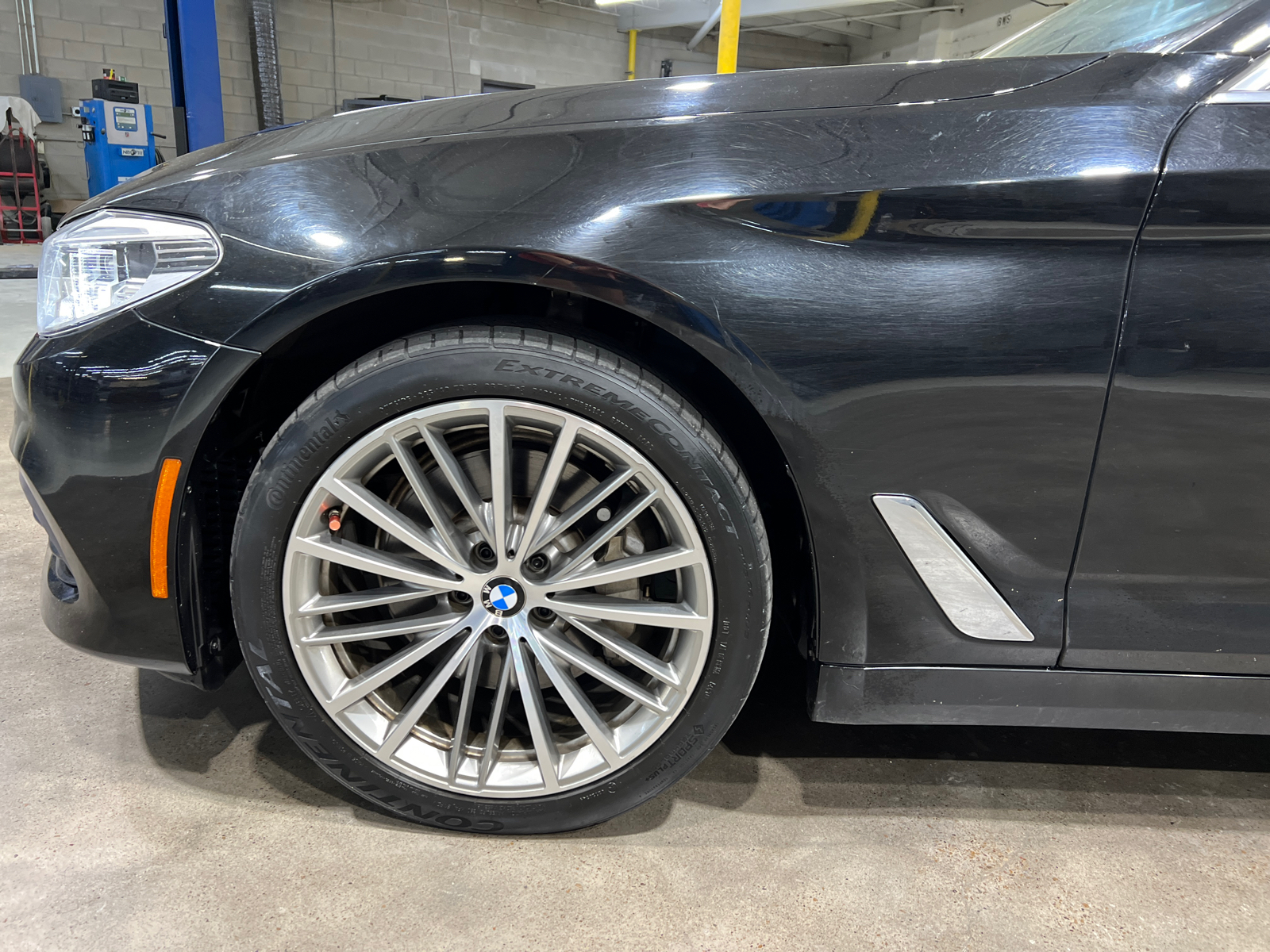 2017 BMW 5 Series 530i xDrive 4
