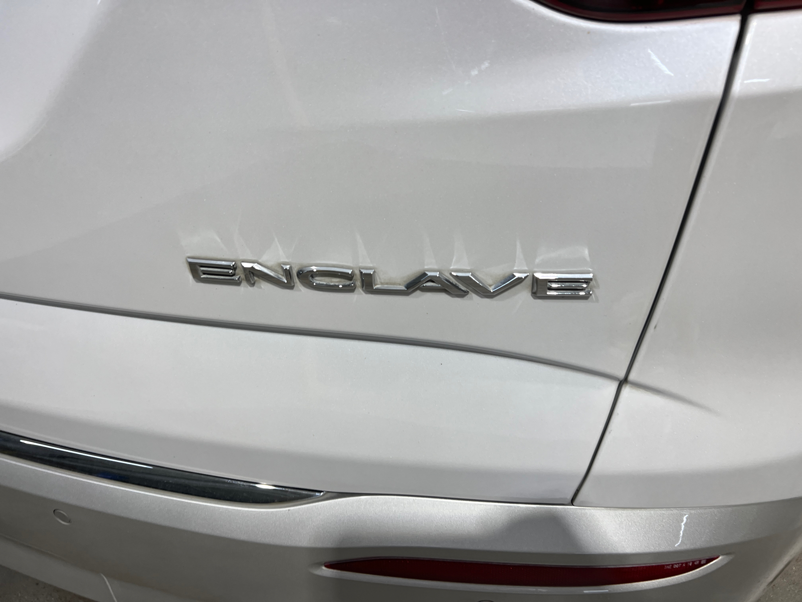 2018 Buick Enclave Essence 8