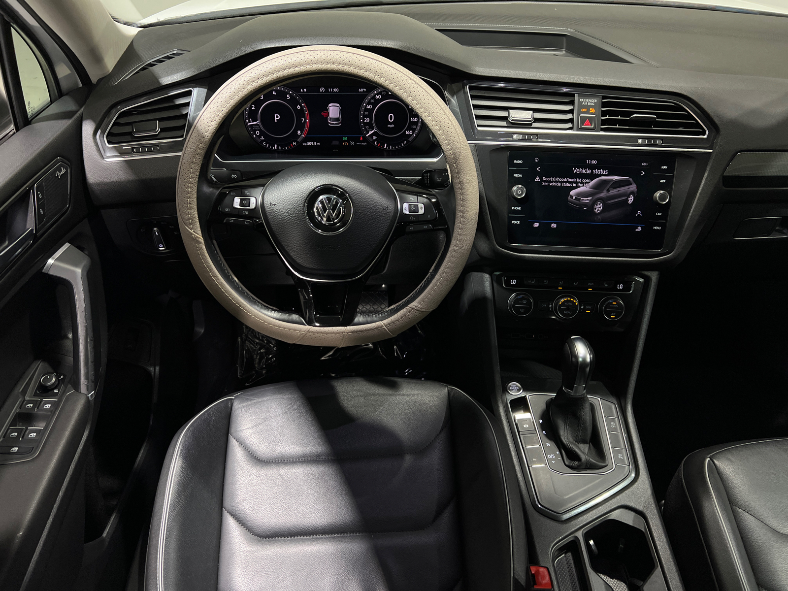 2018 Volkswagen Tiguan 2.0T SEL Premium 18