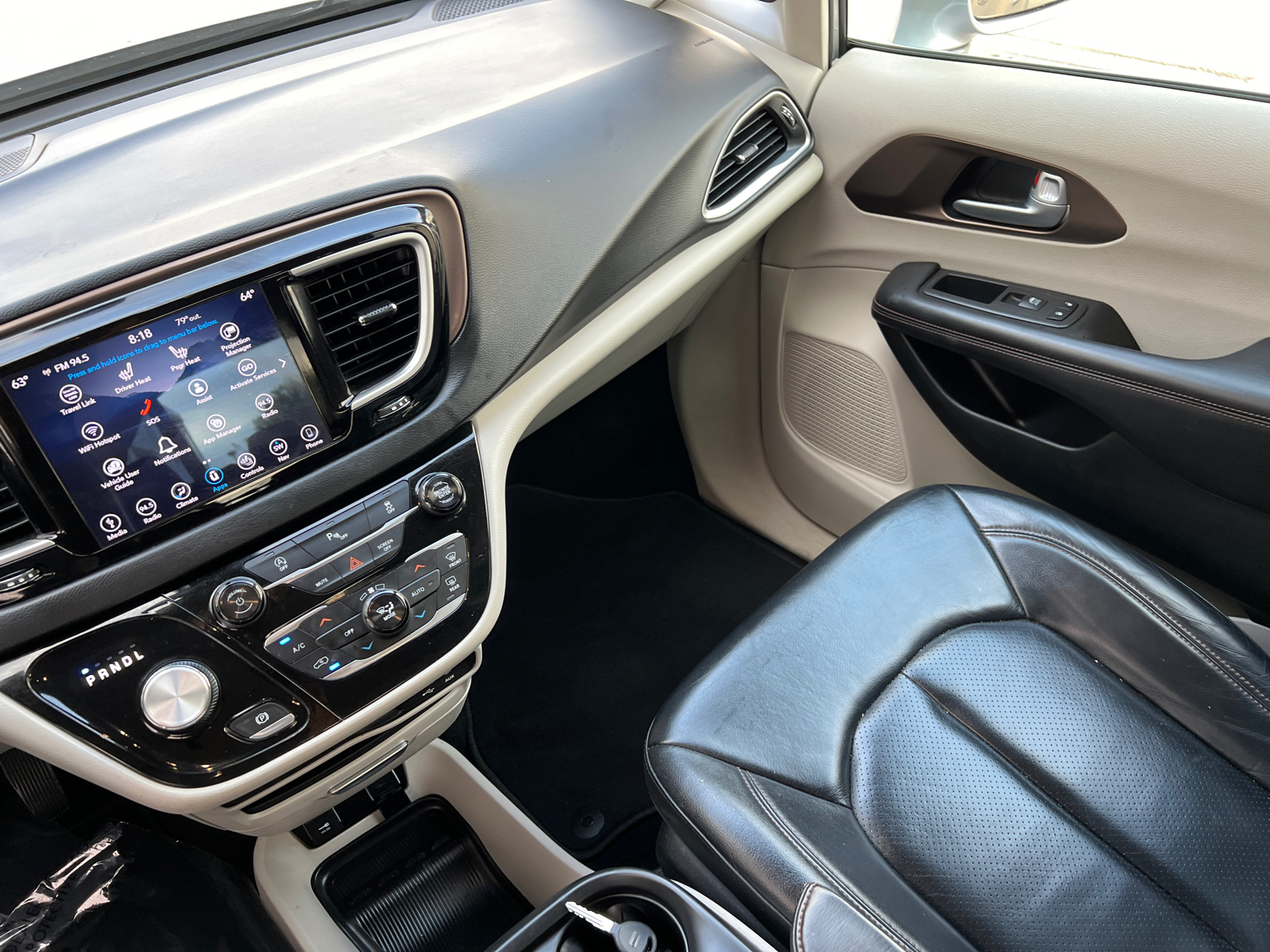 2018 Chrysler Pacifica Touring L 18