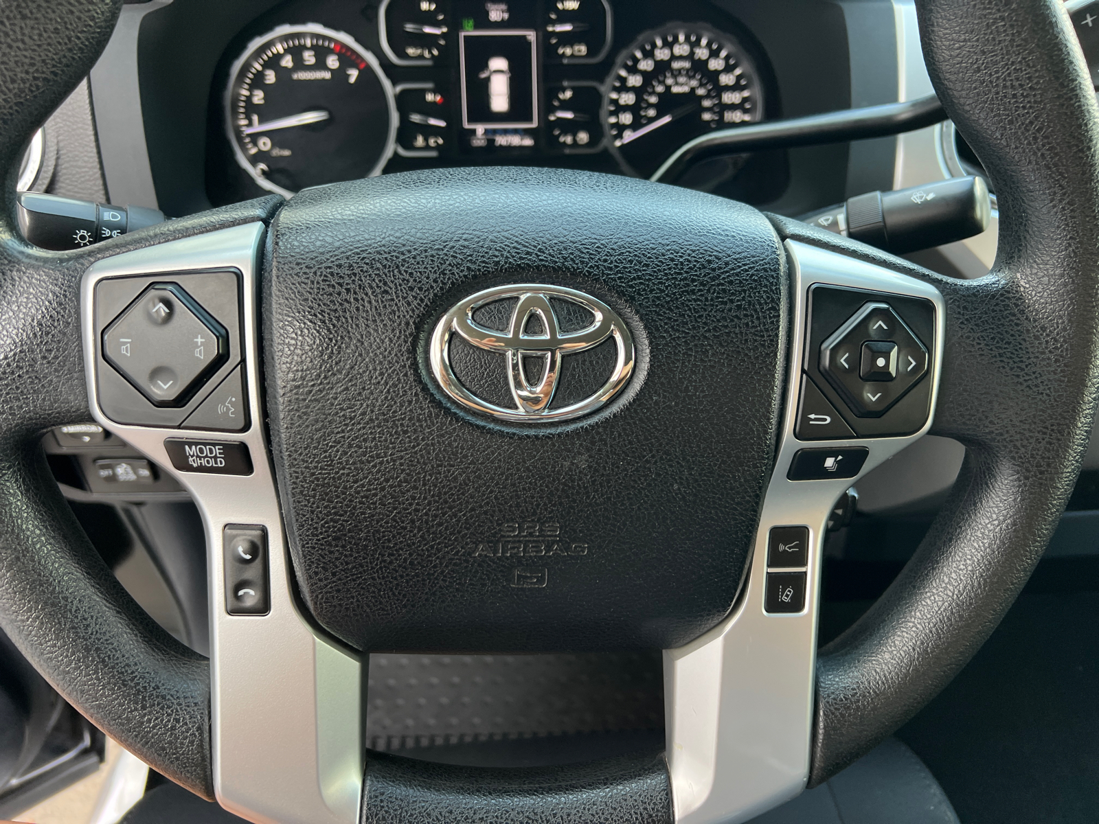 2018 Toyota Tundra SR5 32