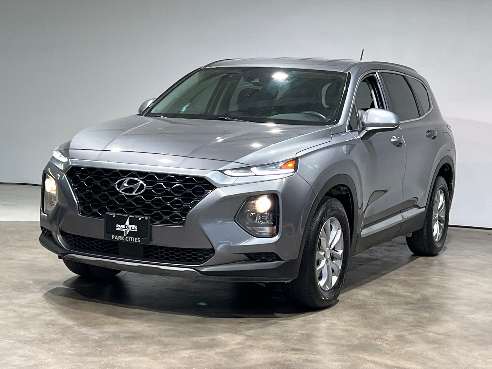 2019 Hyundai Santa Fe SE 2.4 3