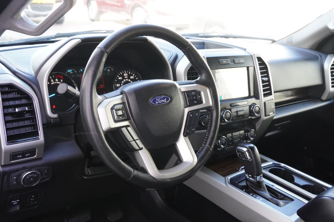 2019 Ford F-150 Lariat 19