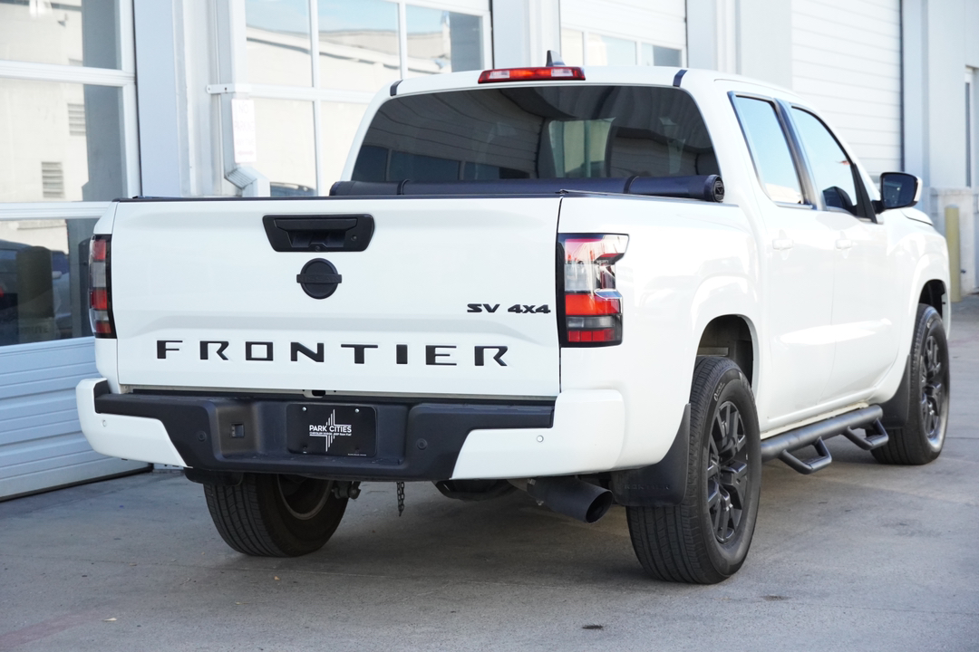 2022 Nissan Frontier SV 8