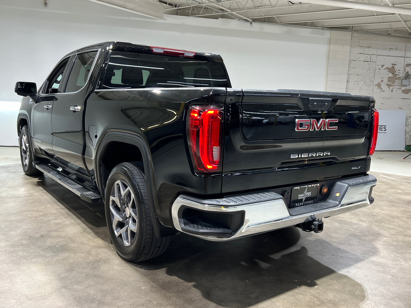 2023 GMC Sierra 1500 SLT 5