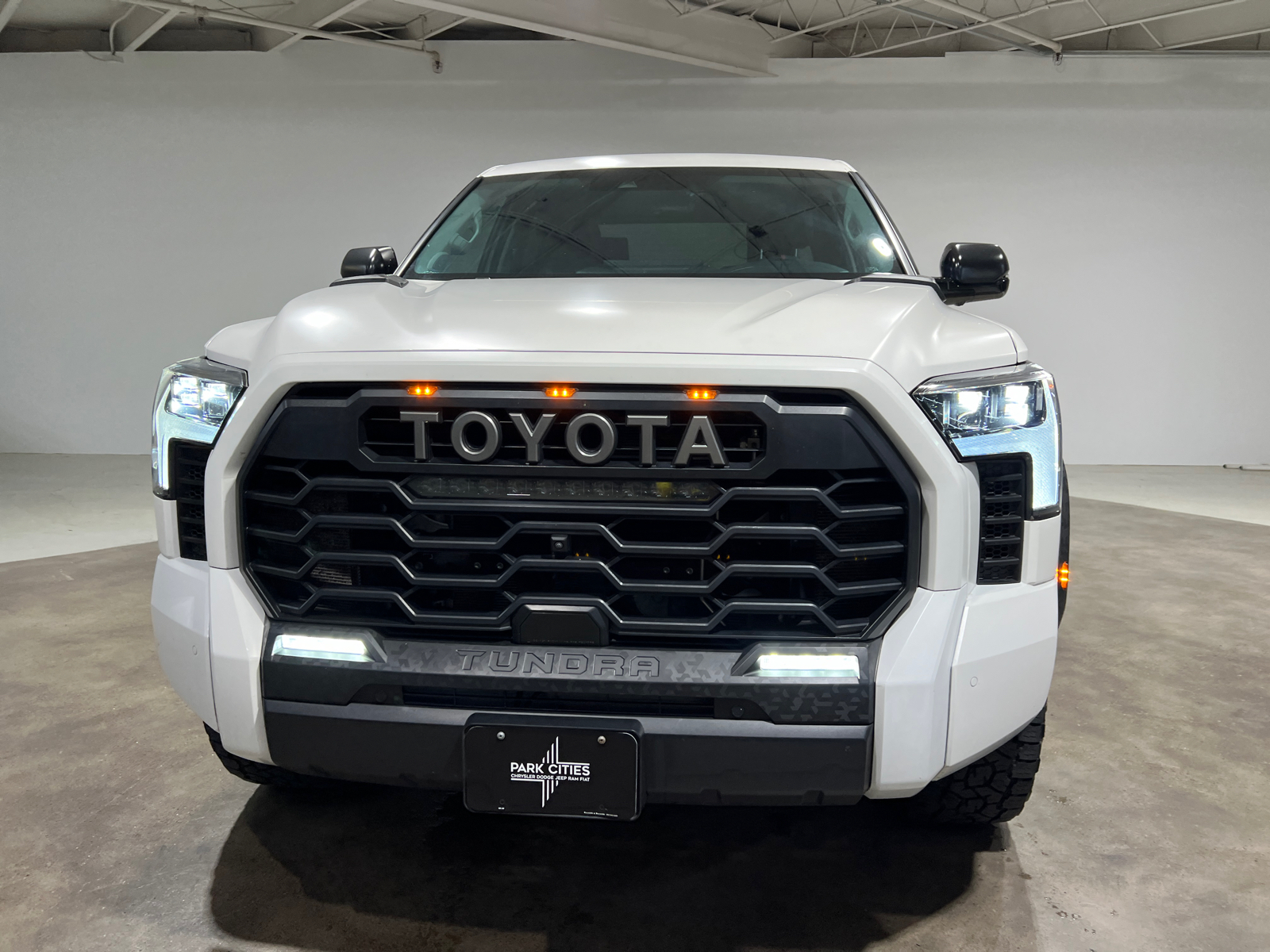 2023 Toyota Tundra Hybrid TRD Pro 2