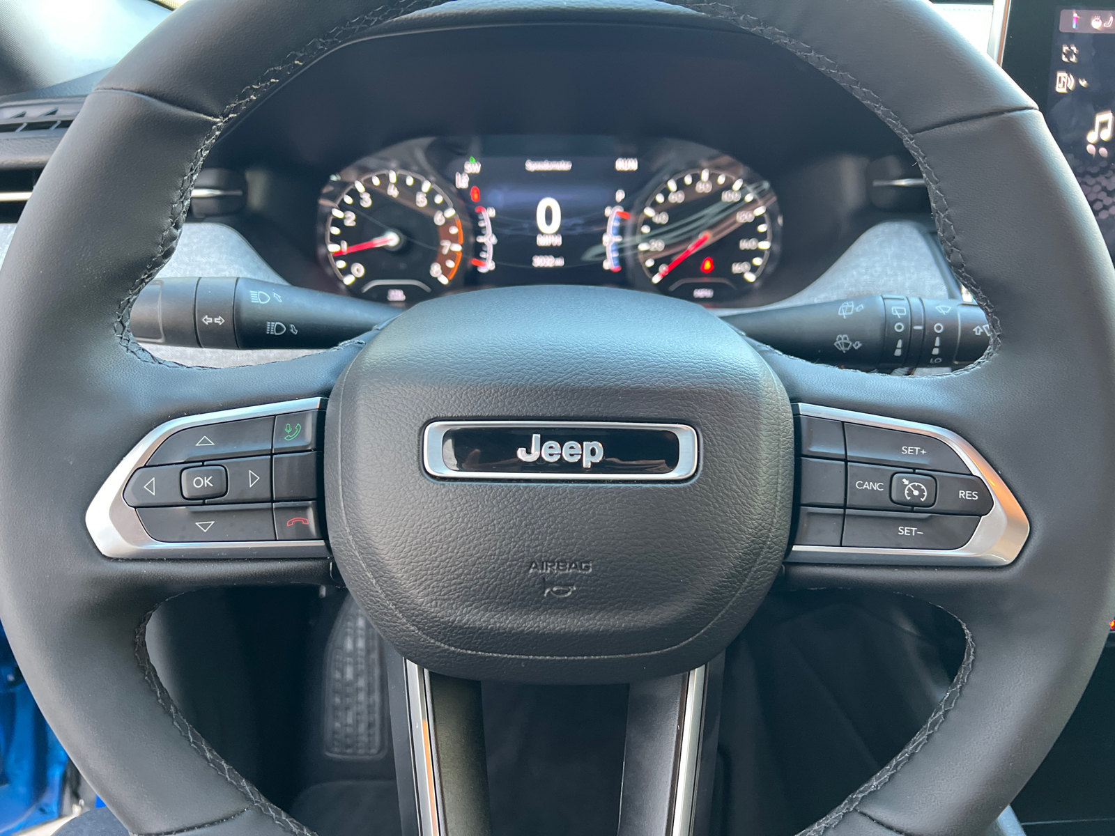 2023 Jeep Compass Latitude Lux 34