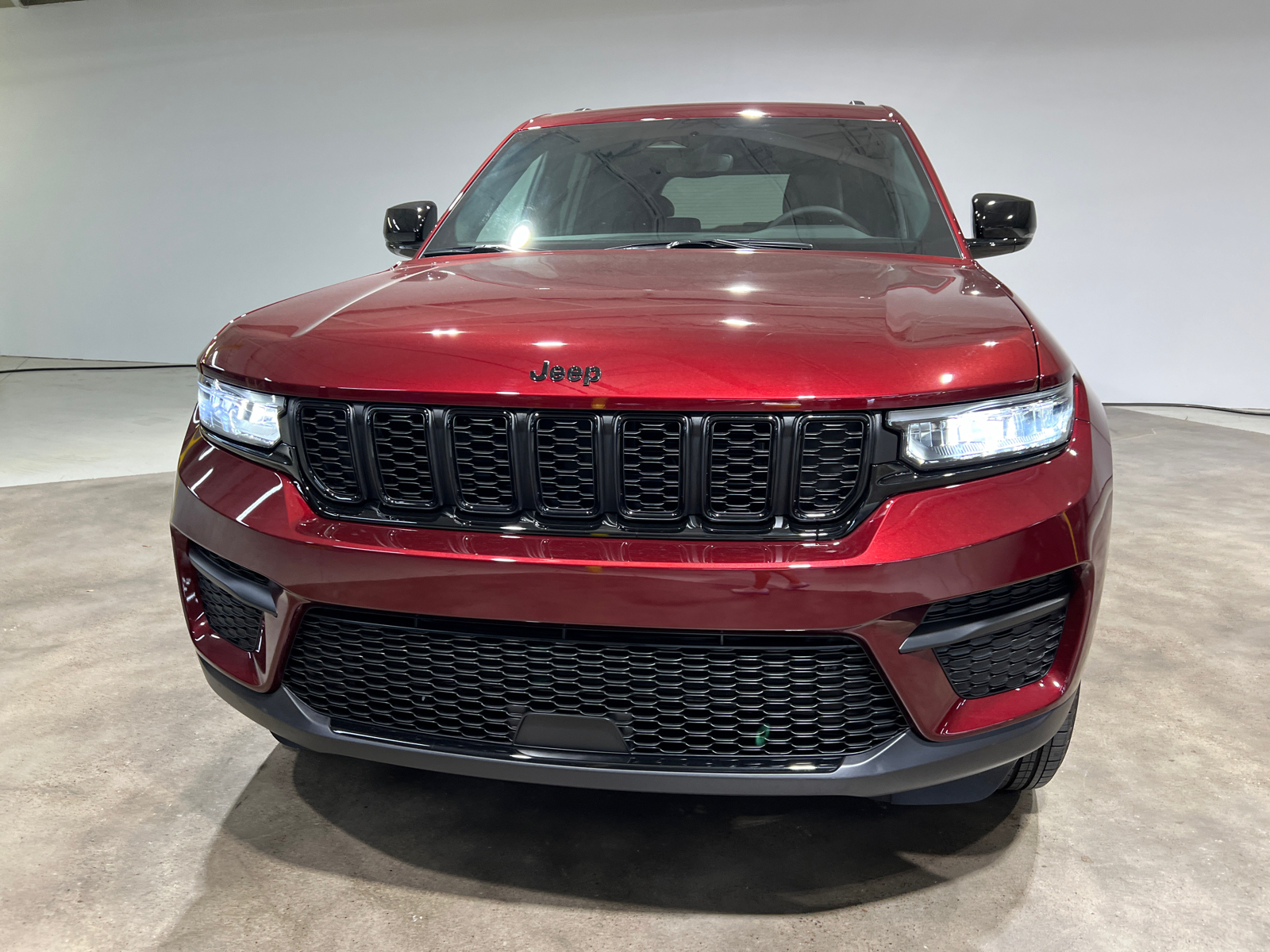 2024 Jeep Grand Cherokee Altitude 2