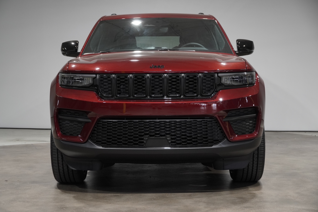 2024 Jeep Grand Cherokee Altitude 2