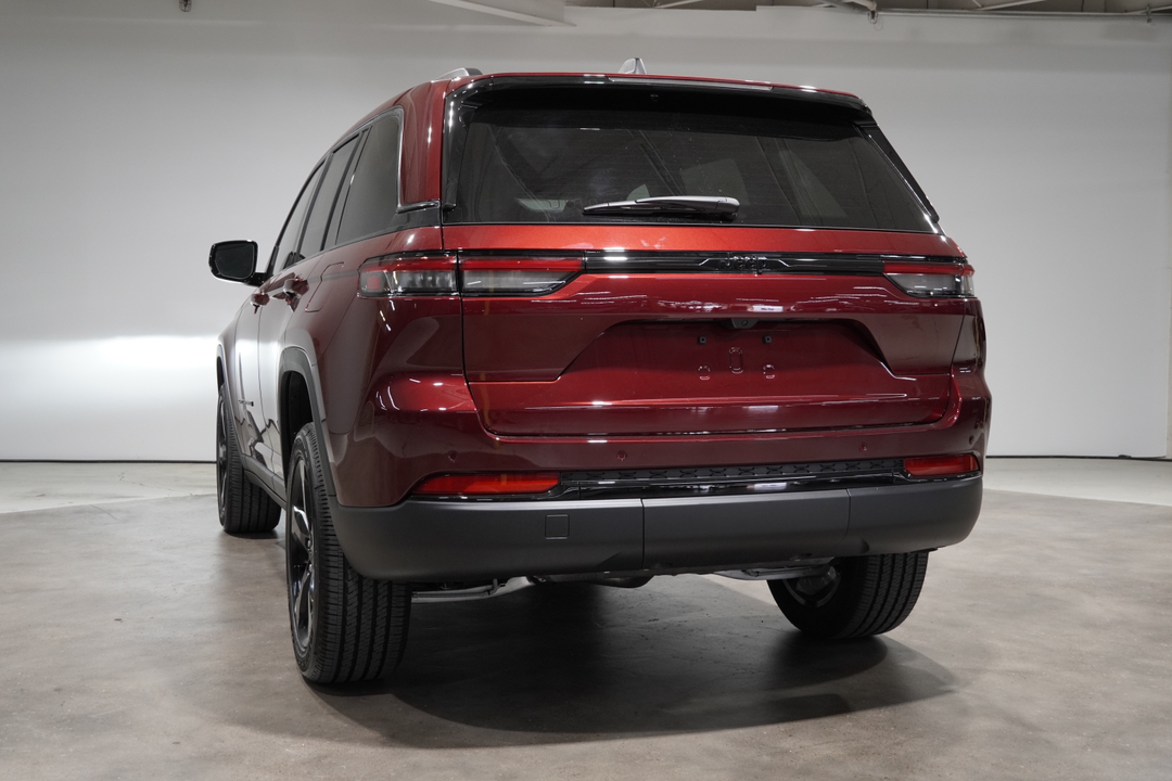 2024 Jeep Grand Cherokee Altitude 5