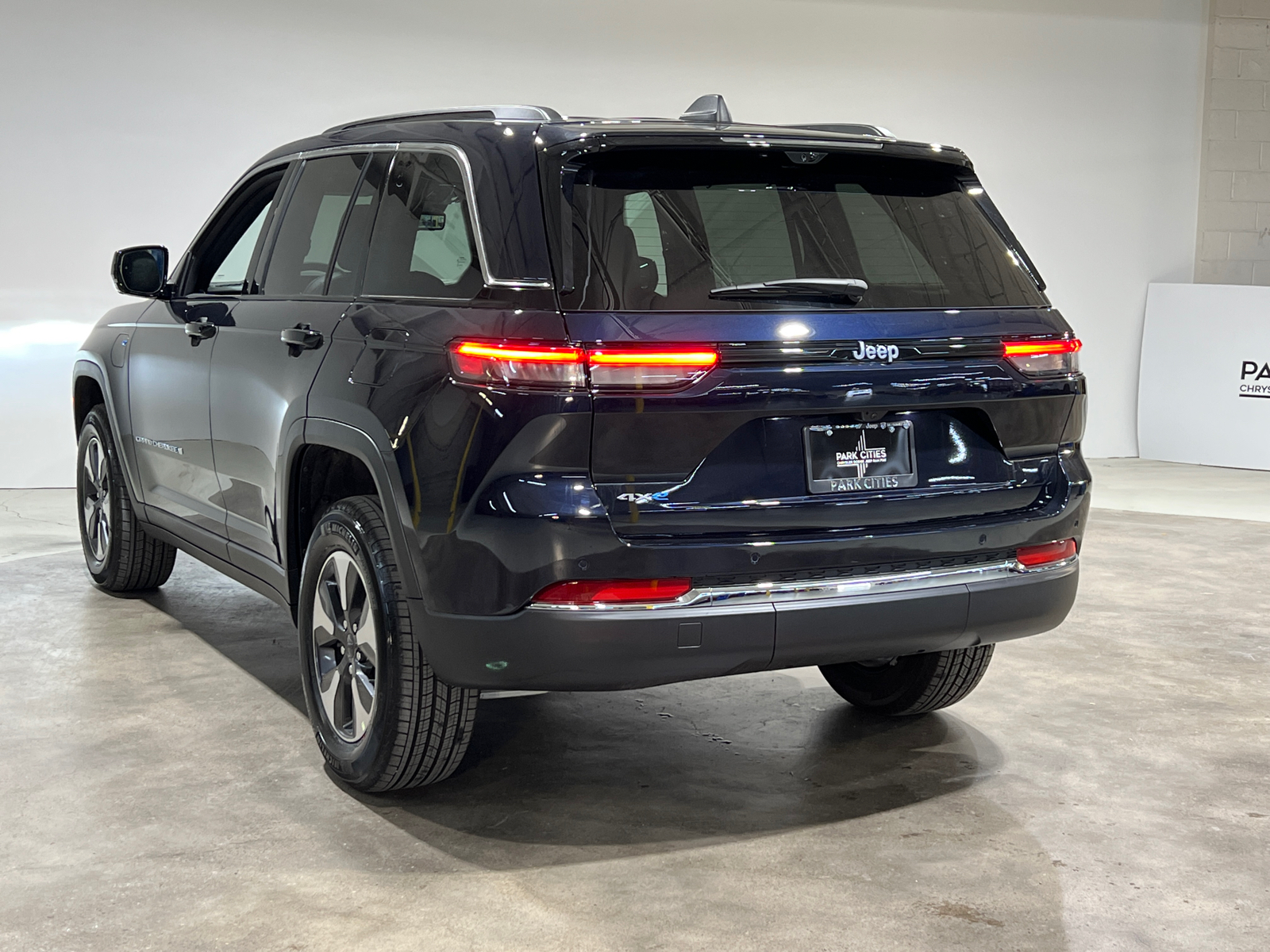 2024 Jeep Grand Cherokee  5