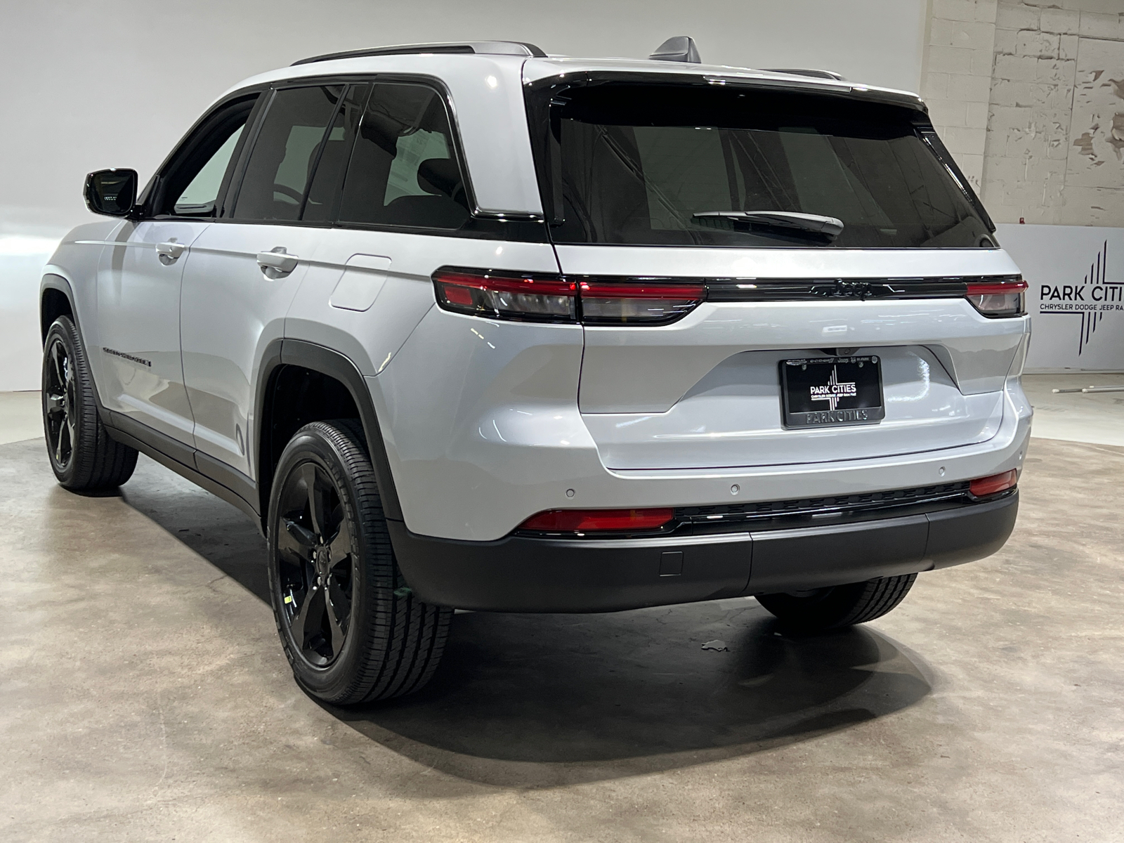 2024 Jeep Grand Cherokee Altitude 5