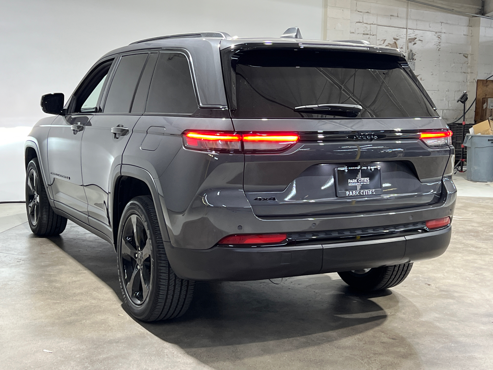 2024 Jeep Grand Cherokee Altitude 5