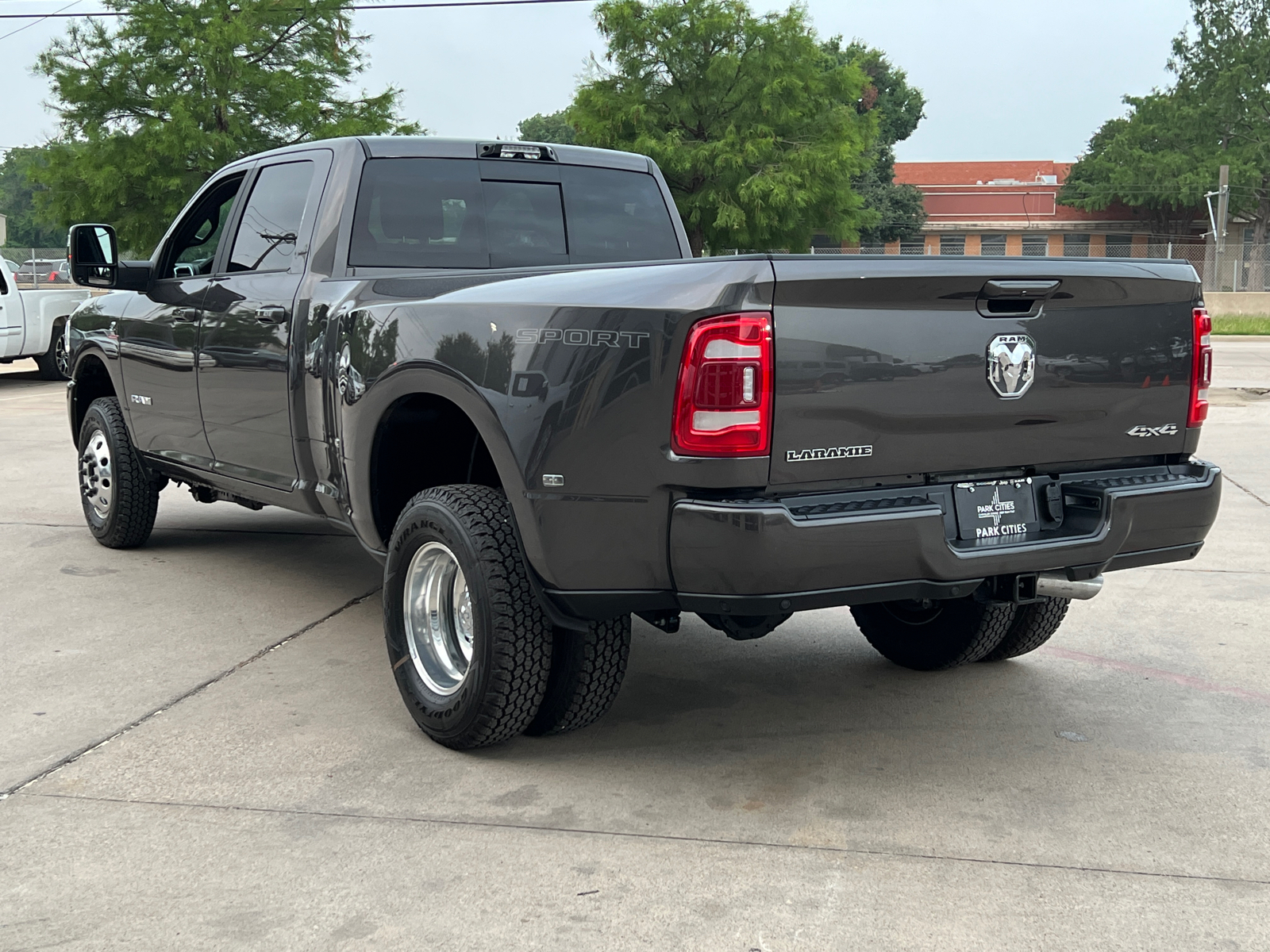 2024 Ram 3500 Laramie 5