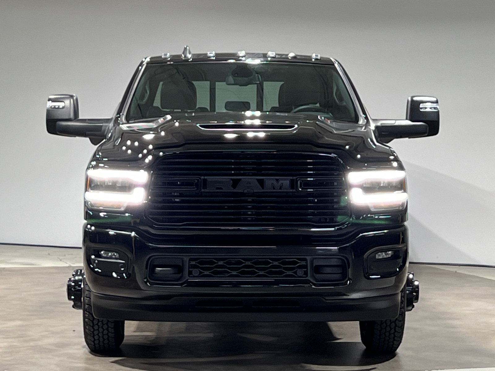 2024 Ram 3500 Laramie 2