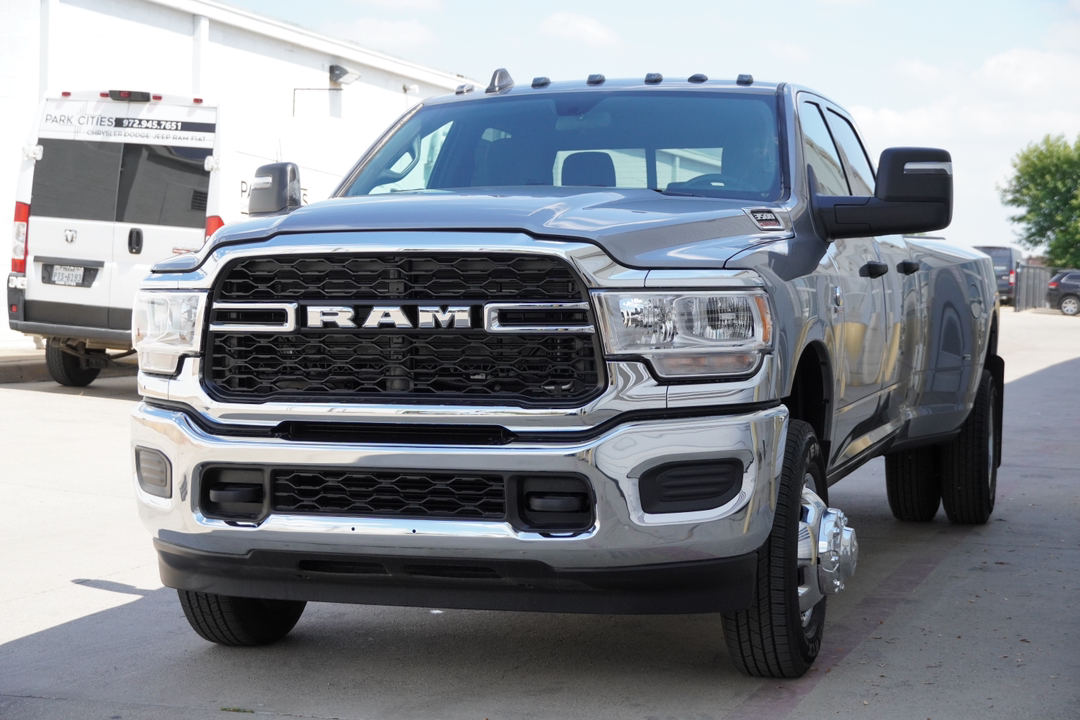 2024 Ram 3500 Tradesman 3