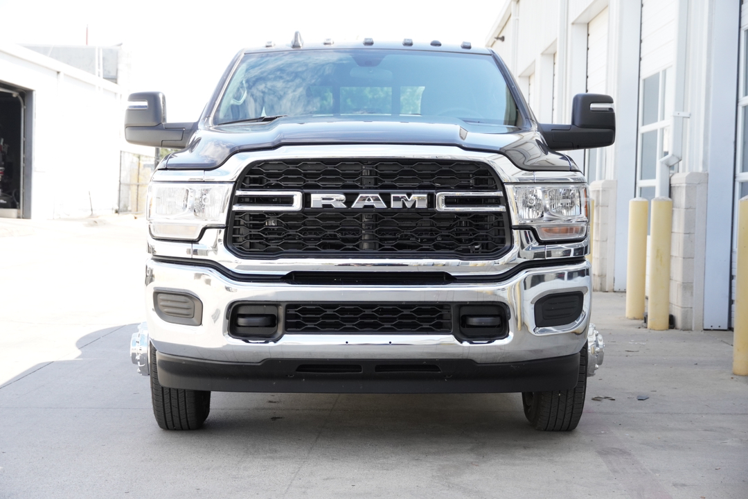 2024 Ram 3500 Tradesman 2