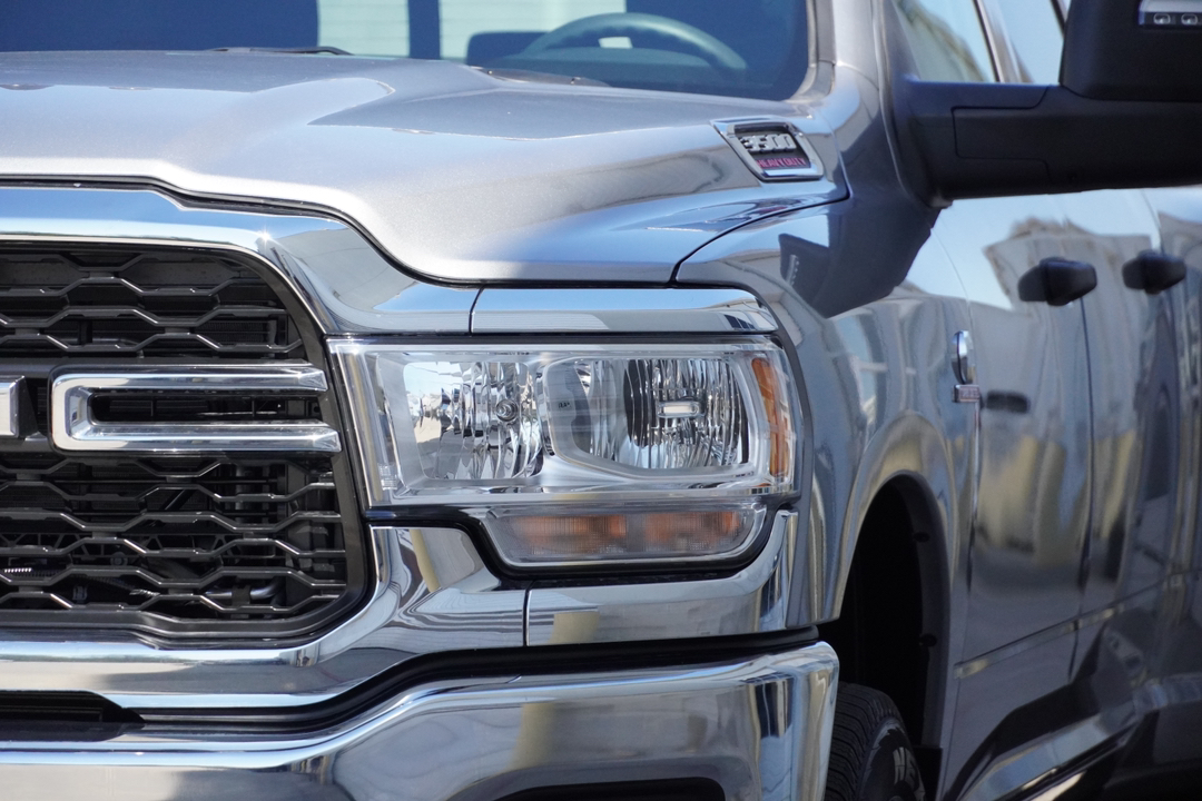 2024 Ram 3500 Tradesman 4