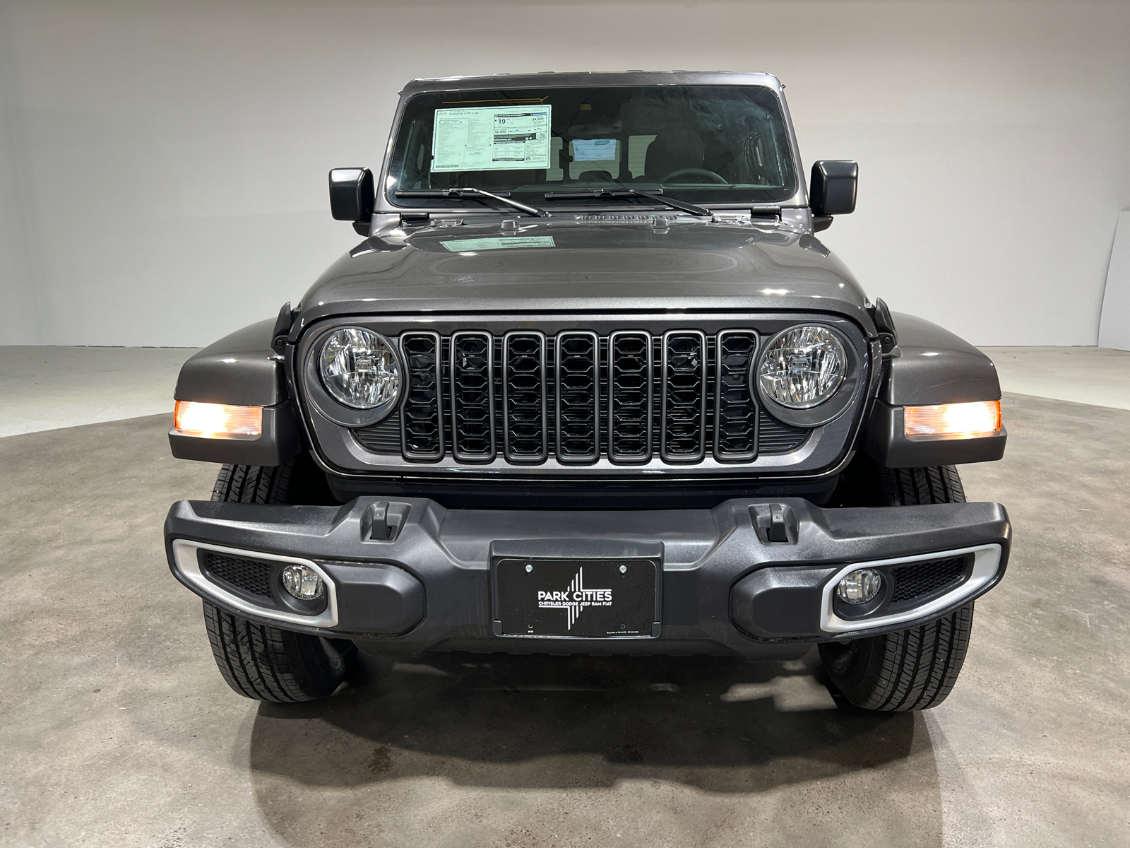 2024 Jeep Gladiator Sport 2