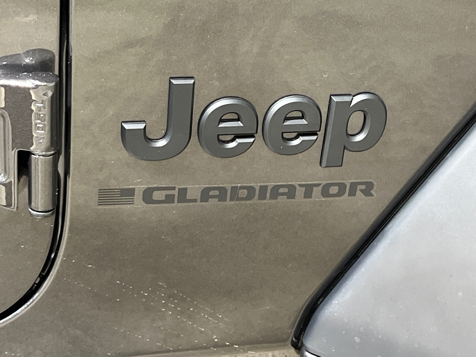 2024 Jeep Gladiator Sport 8