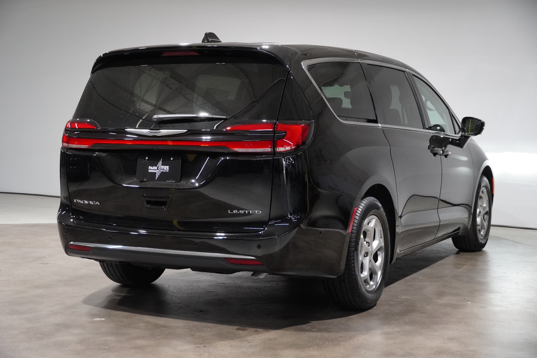 2024 Chrysler Pacifica Limited 8