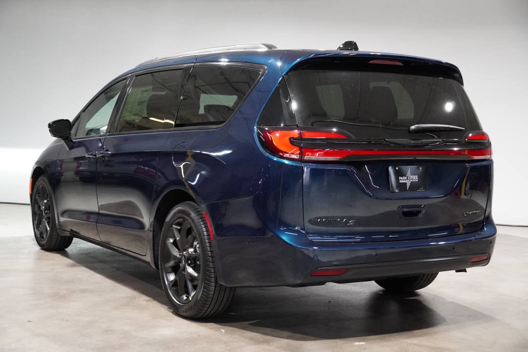 2024 Chrysler Pacifica Limited 6