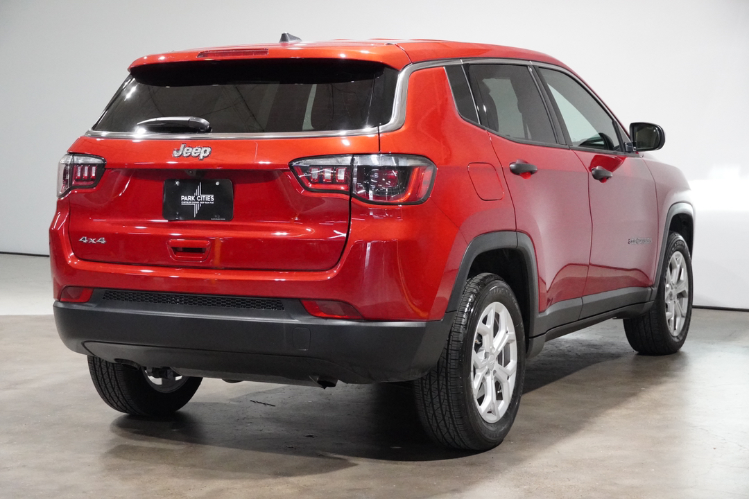 2024 Jeep Compass  8