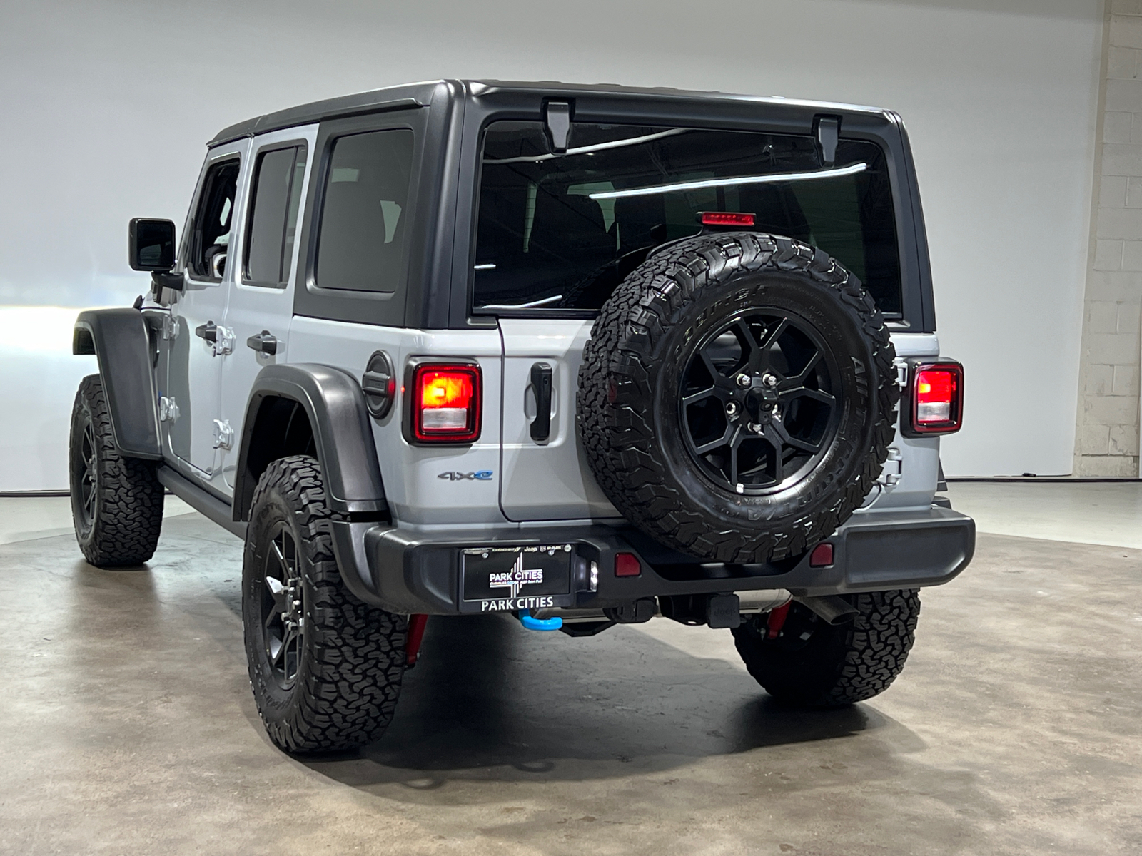 2024 Jeep Wrangler Willys 4xe 5