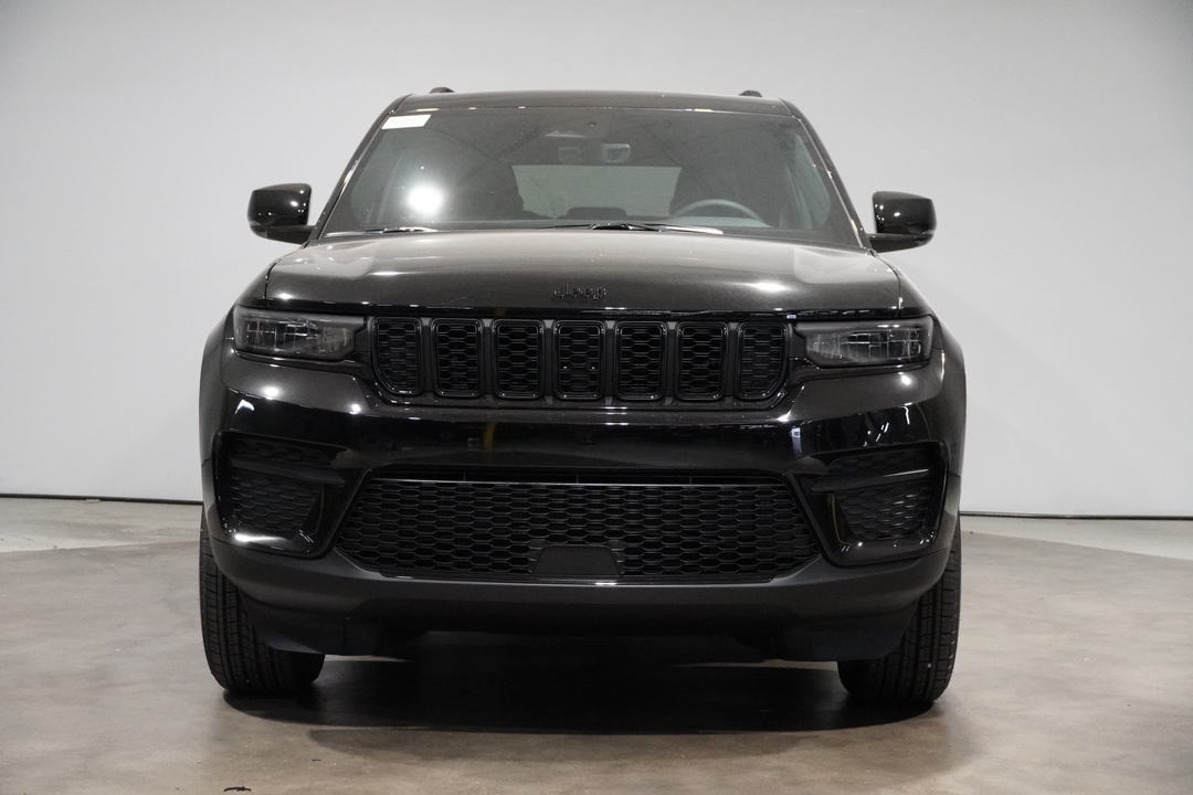 2025 Jeep Grand Cherokee Altitude X 2