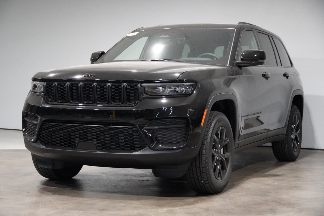 2025 Jeep Grand Cherokee Altitude X 3