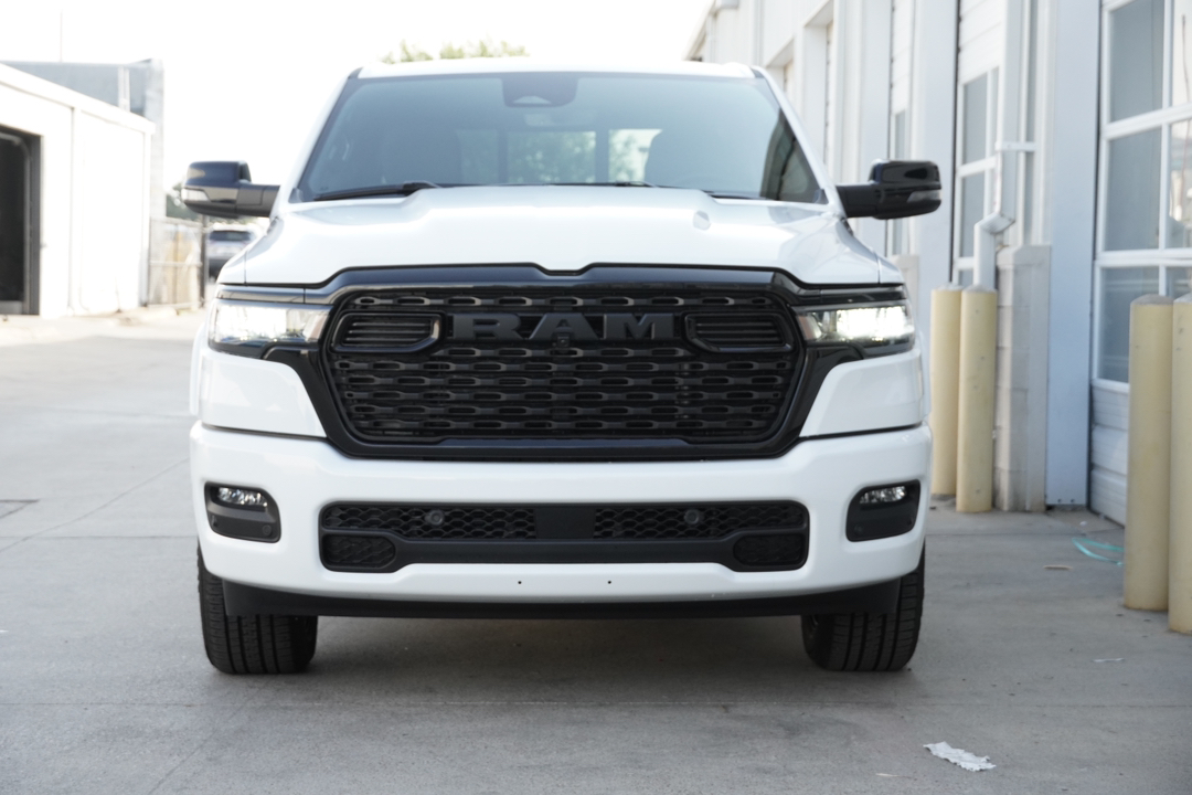 2025 Ram 1500 Big Horn/Lone Star 2