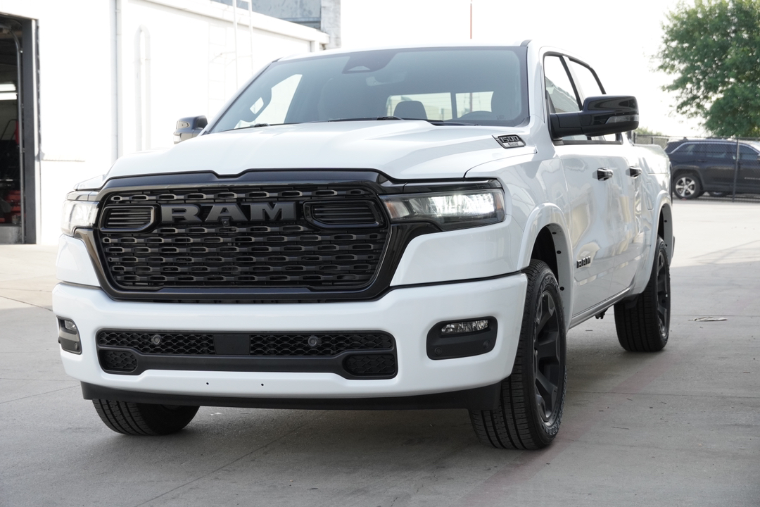 2025 Ram 1500 Big Horn/Lone Star 3