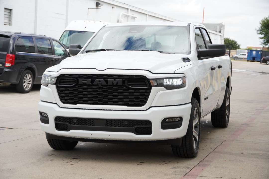 2025 Ram 1500 Tradesman 3