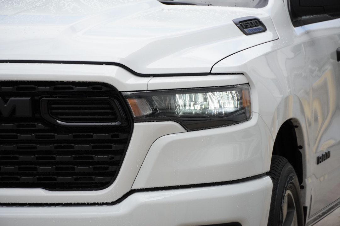 2025 Ram 1500 Tradesman 4