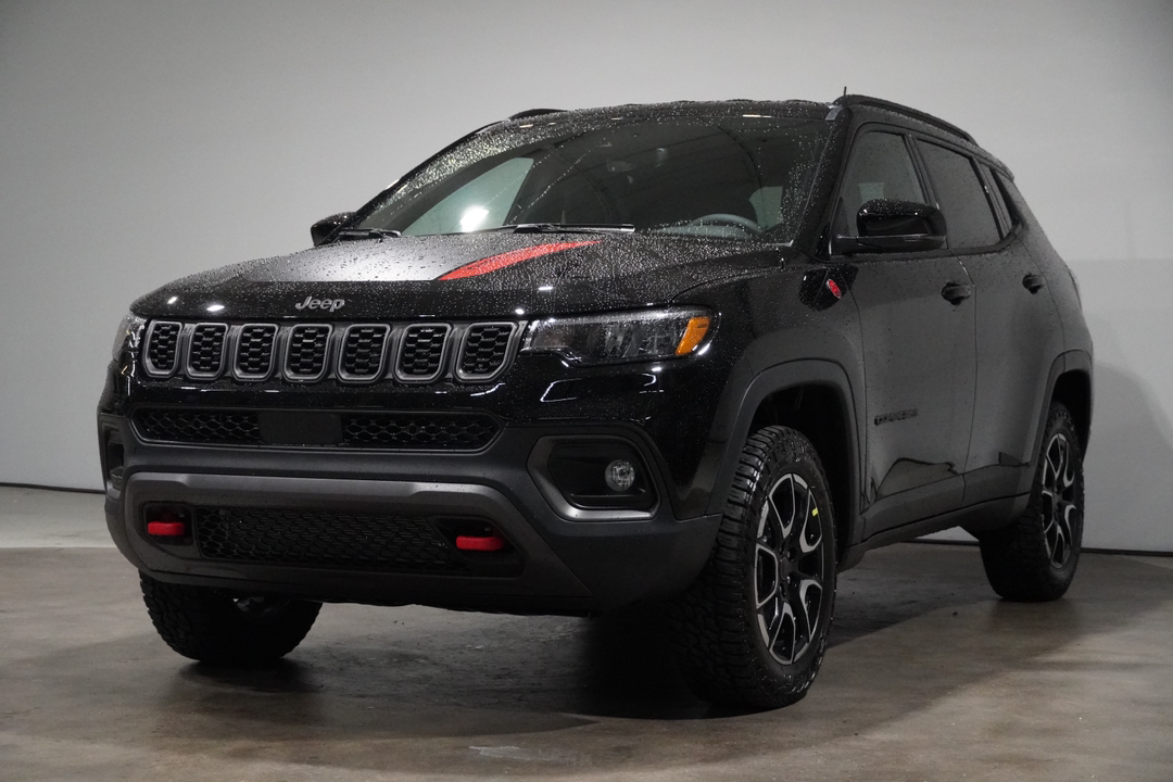 2025 Jeep Compass Trailhawk 3