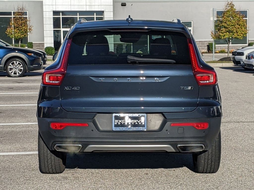 2019 Volvo XC40 T5 Inscription 5