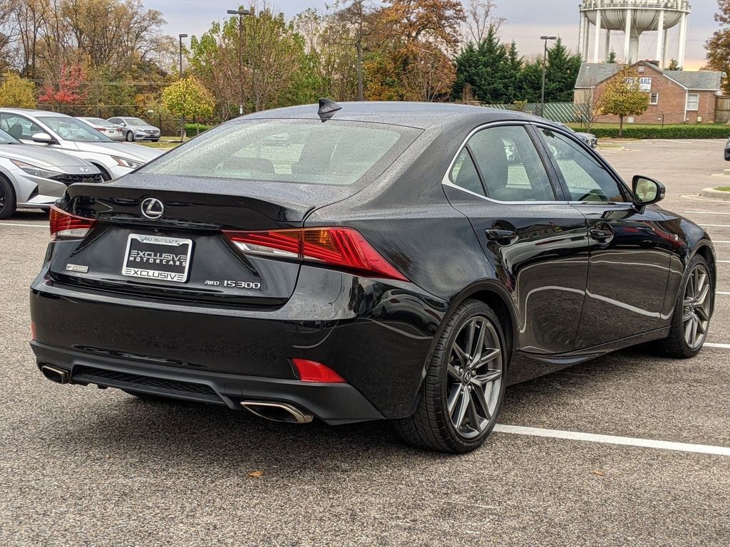 2018 Lexus IS 300 6