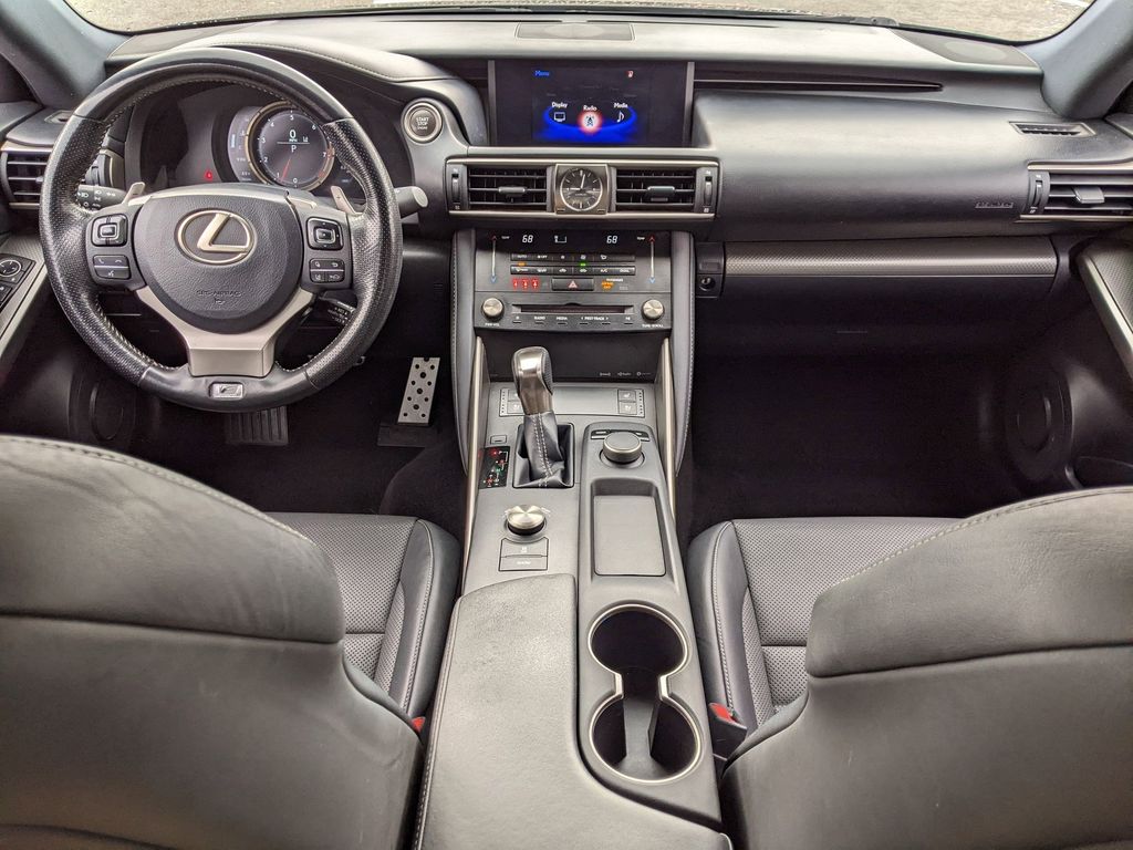 2018 Lexus IS 300 21