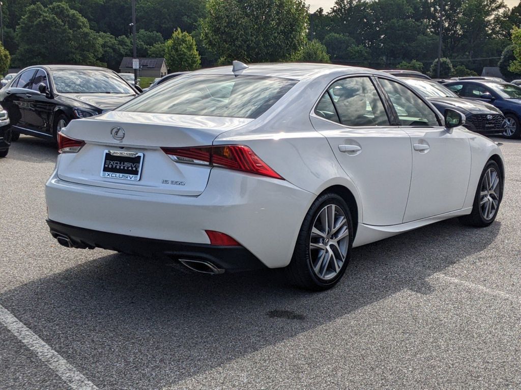 2019 Lexus IS 300 5