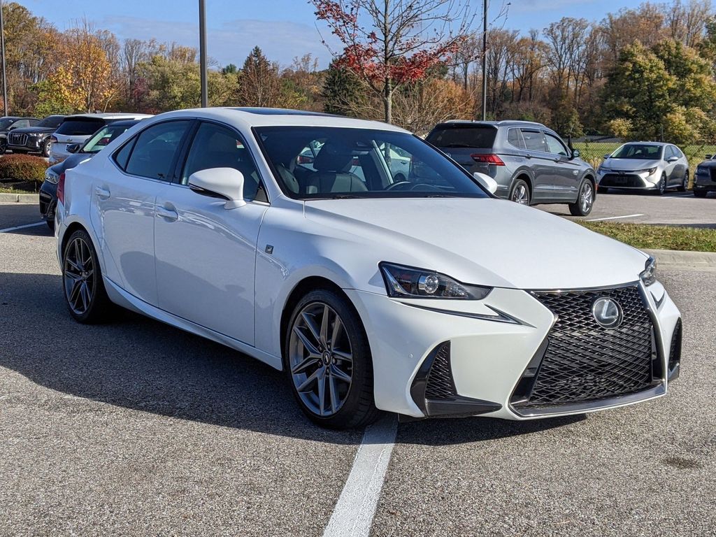 2020 Lexus IS 300 8