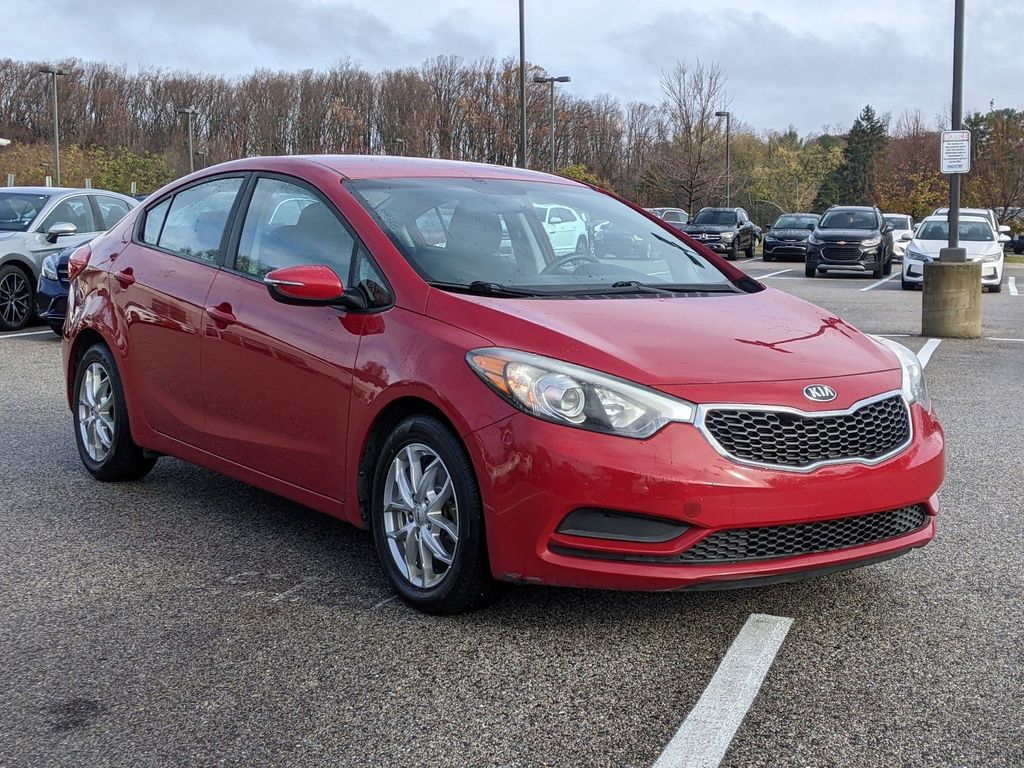 2016 Kia Forte LX 8